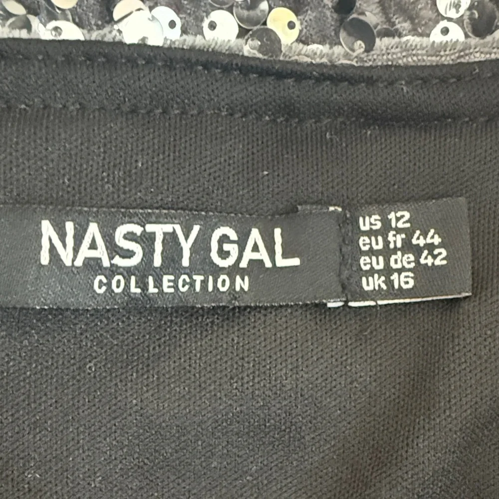 Nasty Gal Sequin Us Over Two Toned Black and Silver Mini Skirt